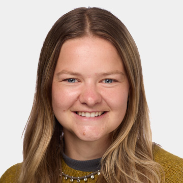 Ella Robbins